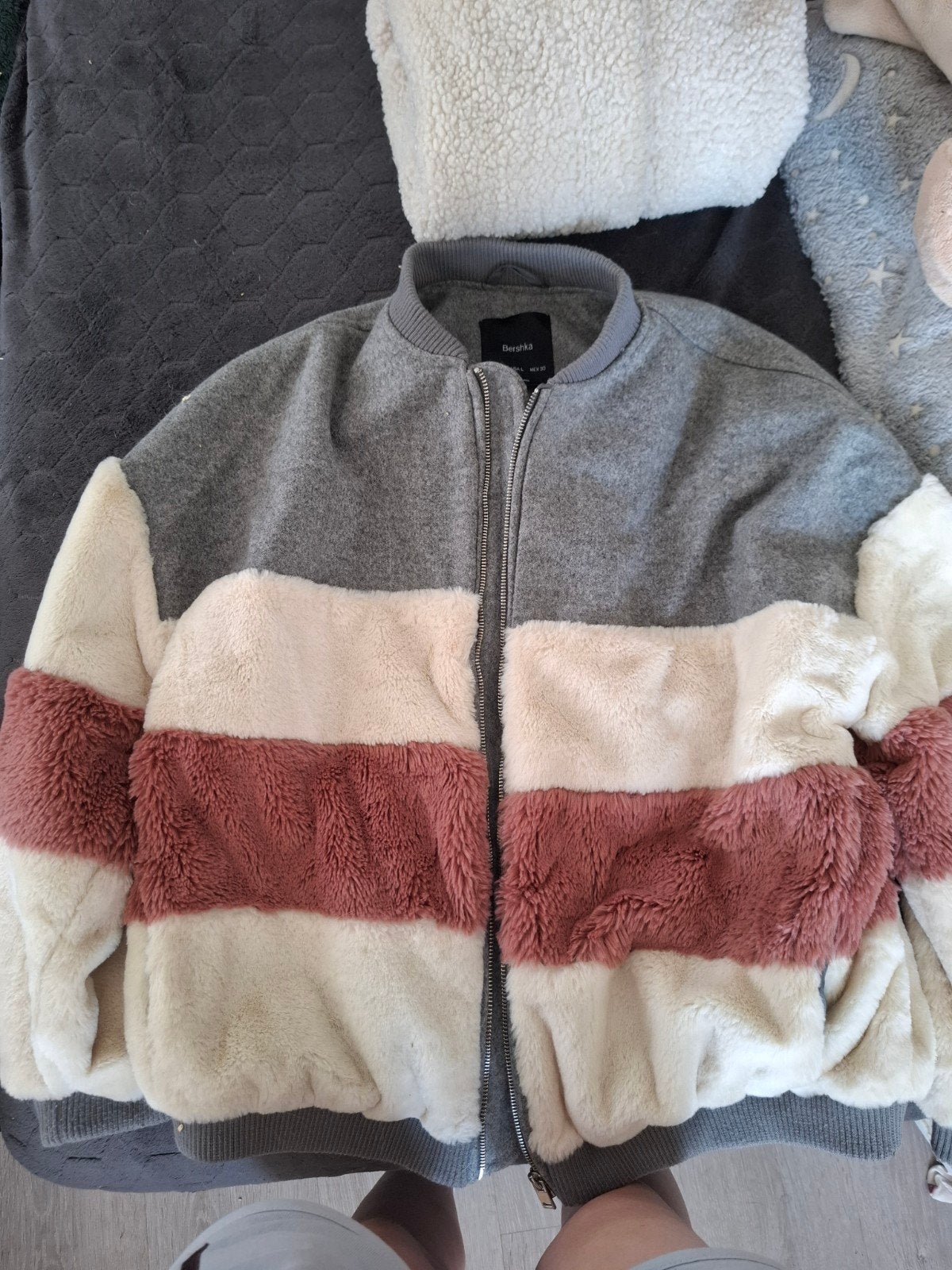 Jas Bershka, Kleding | Dames, Jassen | Winter, Ophalen, Meerkleurig, Maat 42/44 (L), Bershka
