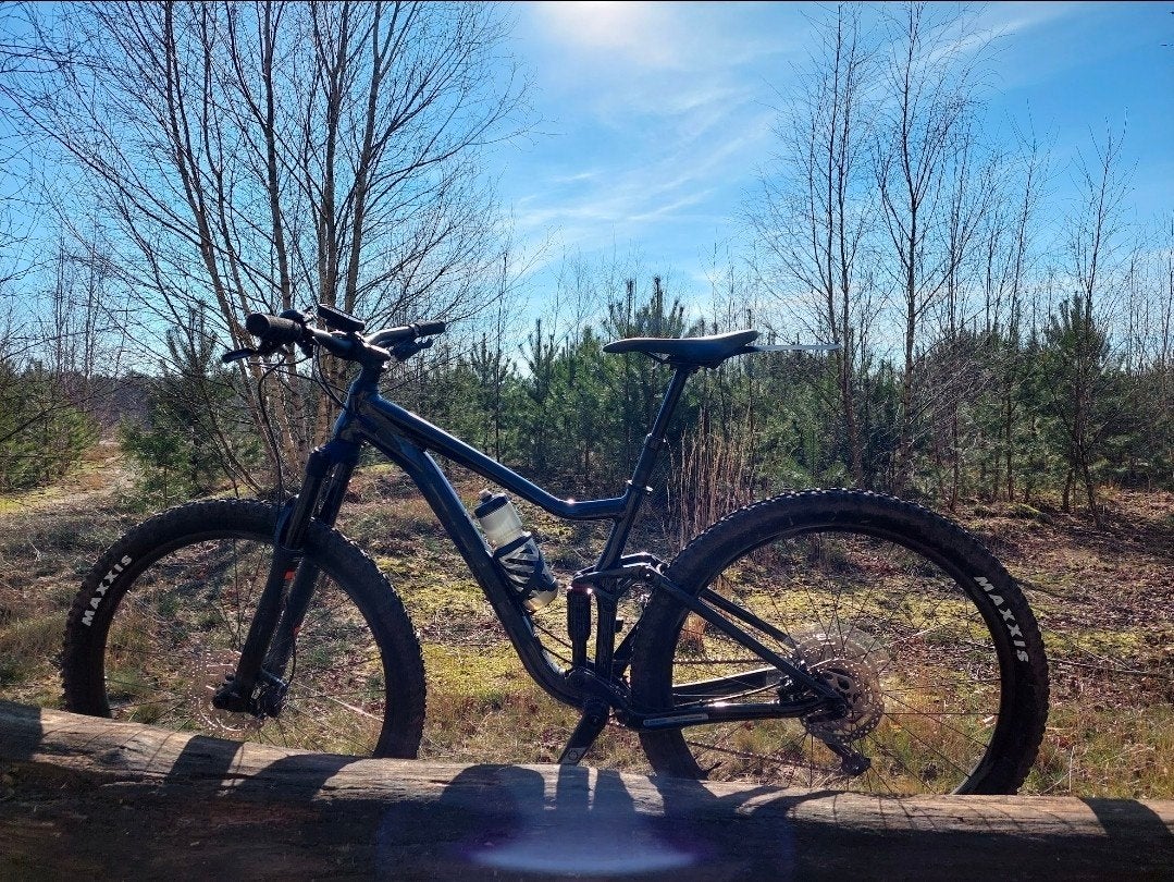 Giant Stance 29 2 M, full-suspension, maat M (in NL), Fietsen en Brommers, Ophalen, 49 tot 53 cm, Giant, Zo goed als nieuw