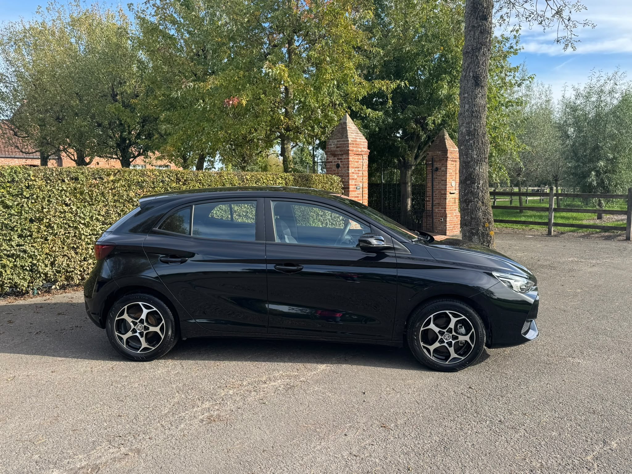 MG 3 ICE 1.5 COMFORT FWD M5 (année de construction 2025), Autos, Achat, Entreprise, https://public.car-pass.be/vhr/80016cc4-9e06-4775-8f96-348b795c983a