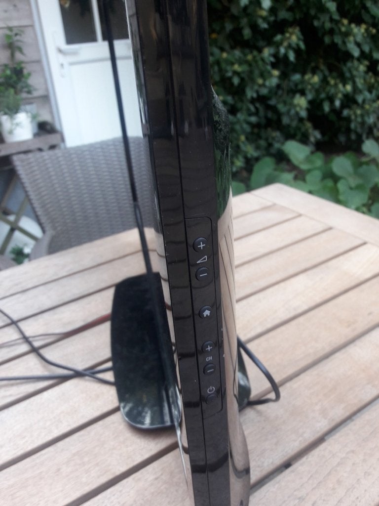 TÉLÉVISEUR INTELLIGENT PHILIPS 26 POUCES, TV, Hi-fi & Vidéo, Philips, 50 Hz, 60 à 80 cm, Comme neuf