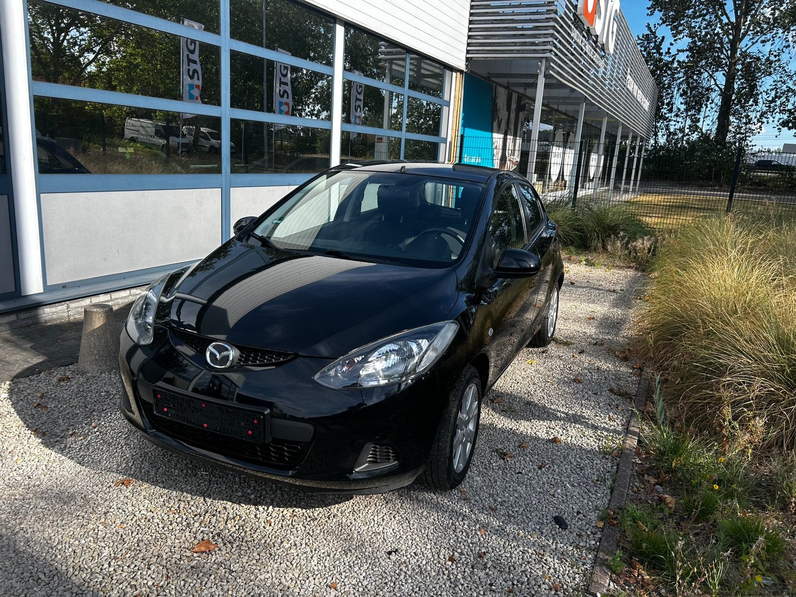 Mazda 2 benzine gekeurd voor verkoop, Autos, Mazda, Achat, 4 portes, Entreprise, Garantie prolongée