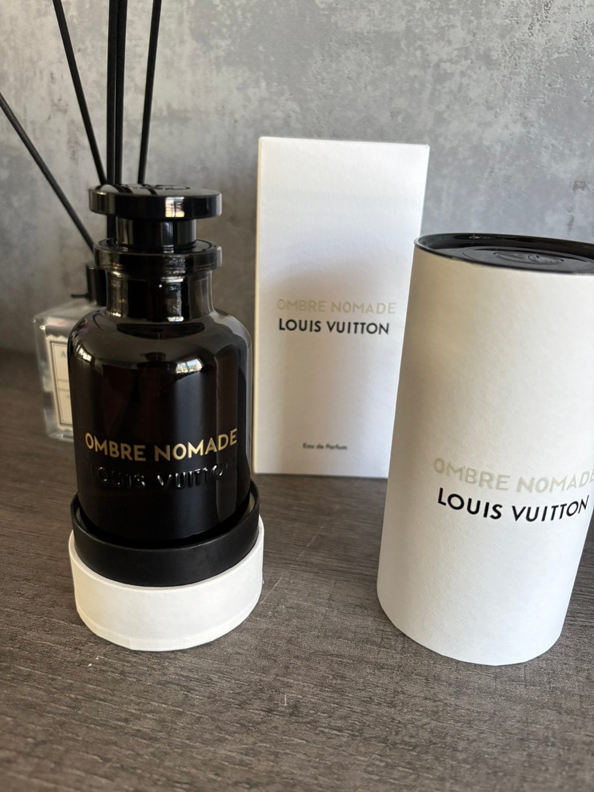 Louis Vuitton Ombre Nomade Eau de Parfum 100 ml, Ophalen, Zo goed als nieuw