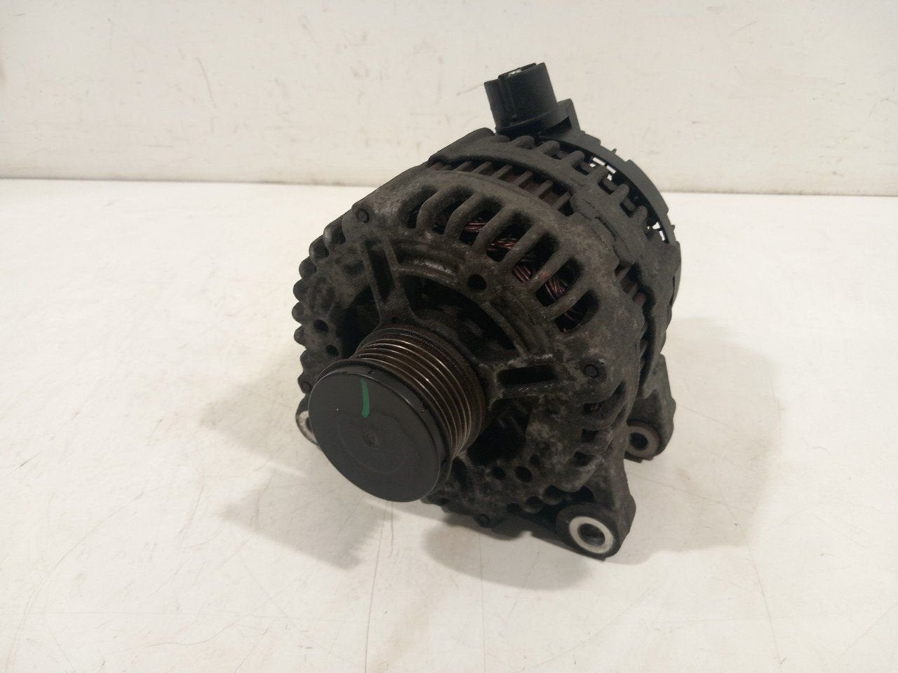 Dynamo Ford Mondeo, Onderdelen@venauto.nl, Van der Ven Autorecycling B.V., Gebruikt, Ettenseweg 76, 4706 PB Roosendaal, The Netherlands