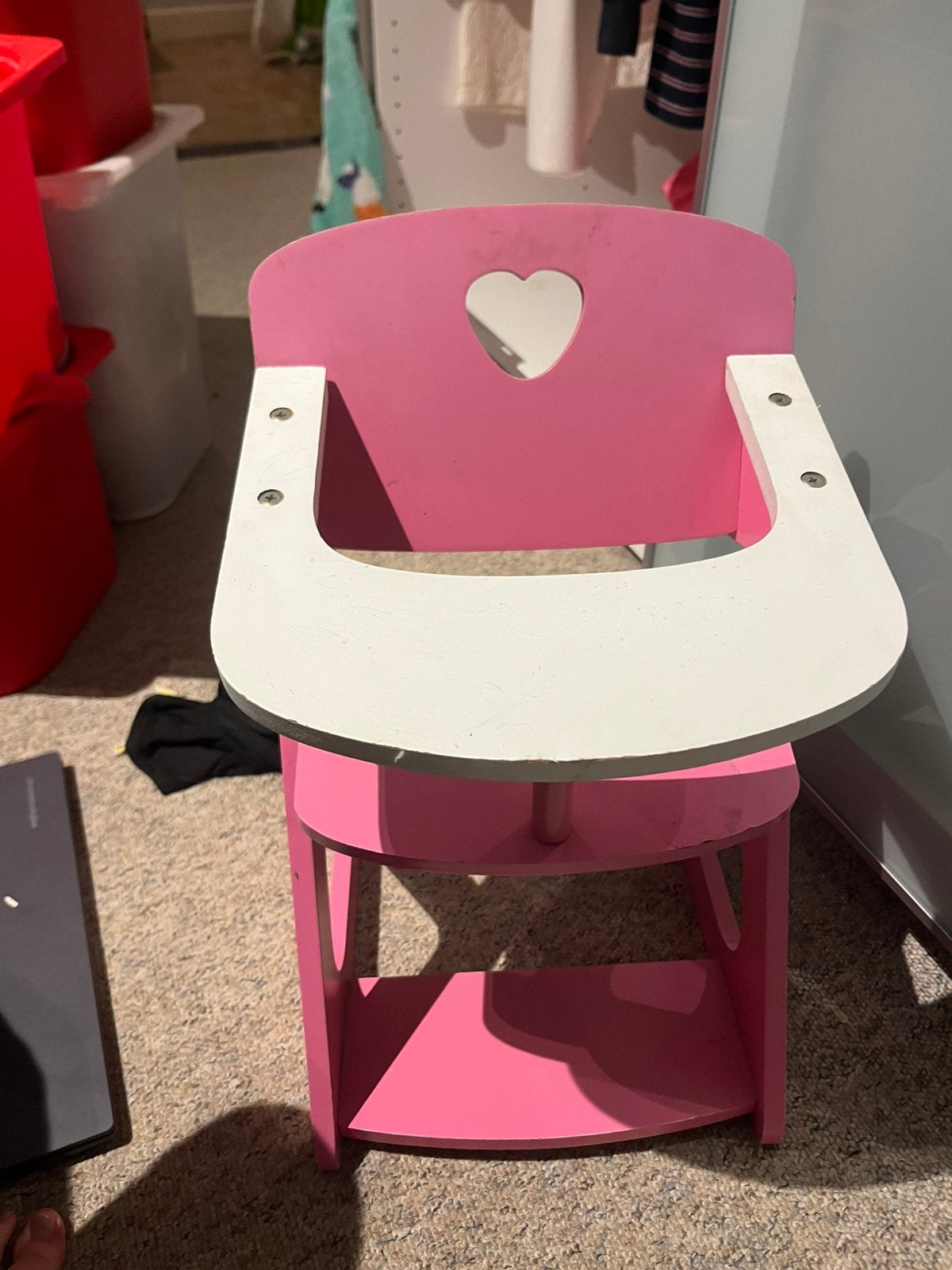Roze-wit houten poppenstoeltje met hartje, Kinderen en Baby's, Ophalen, Gebruikt