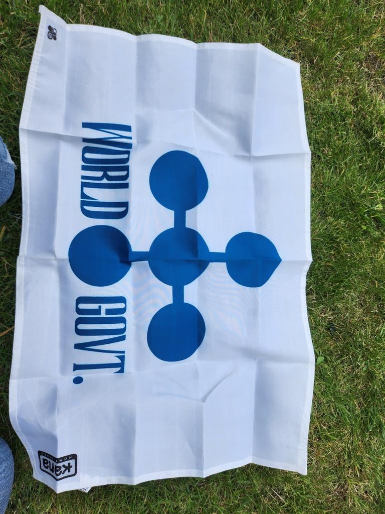 Drapeau one peace, Bricolage & Construction