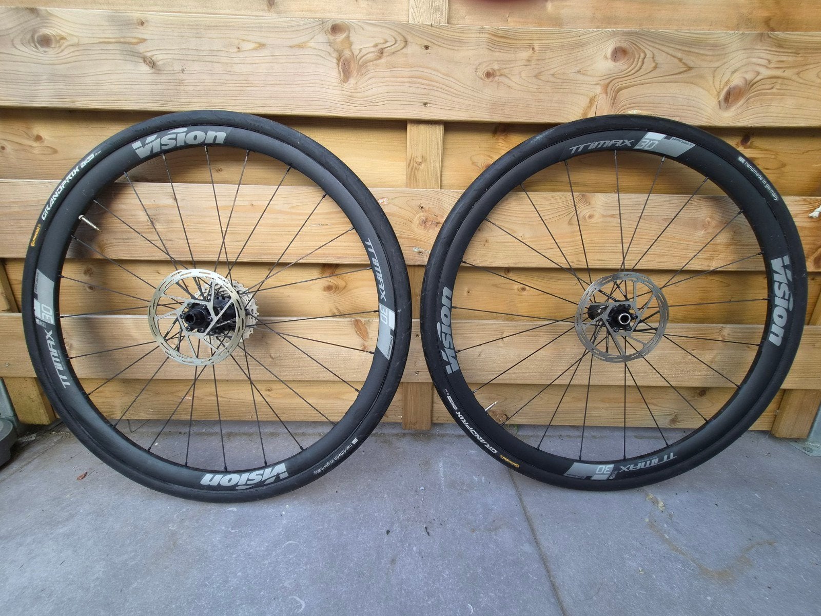 Roues Vision Trimax 30, Enlèvement