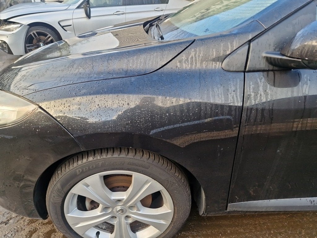 AILE AVANT GAUCHE Renault Megane III Coupe (DZ), Autos : Pièces & Accessoires, Renault, Garde-boue, Utilisé, Peter-Huppertz-Straße 5
51063  Köln, DE
