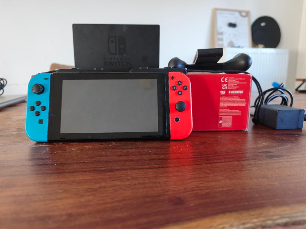 Nintendo Switch, Games en Spelcomputers, Spelcomputers | Nintendo Switch, Ophalen