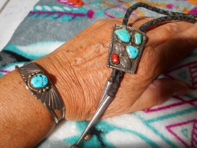 2 navajo juwelen, sterling met turquoise, Gebruikt, Overige kleuren, Ophalen of Verzenden, Met edelsteen