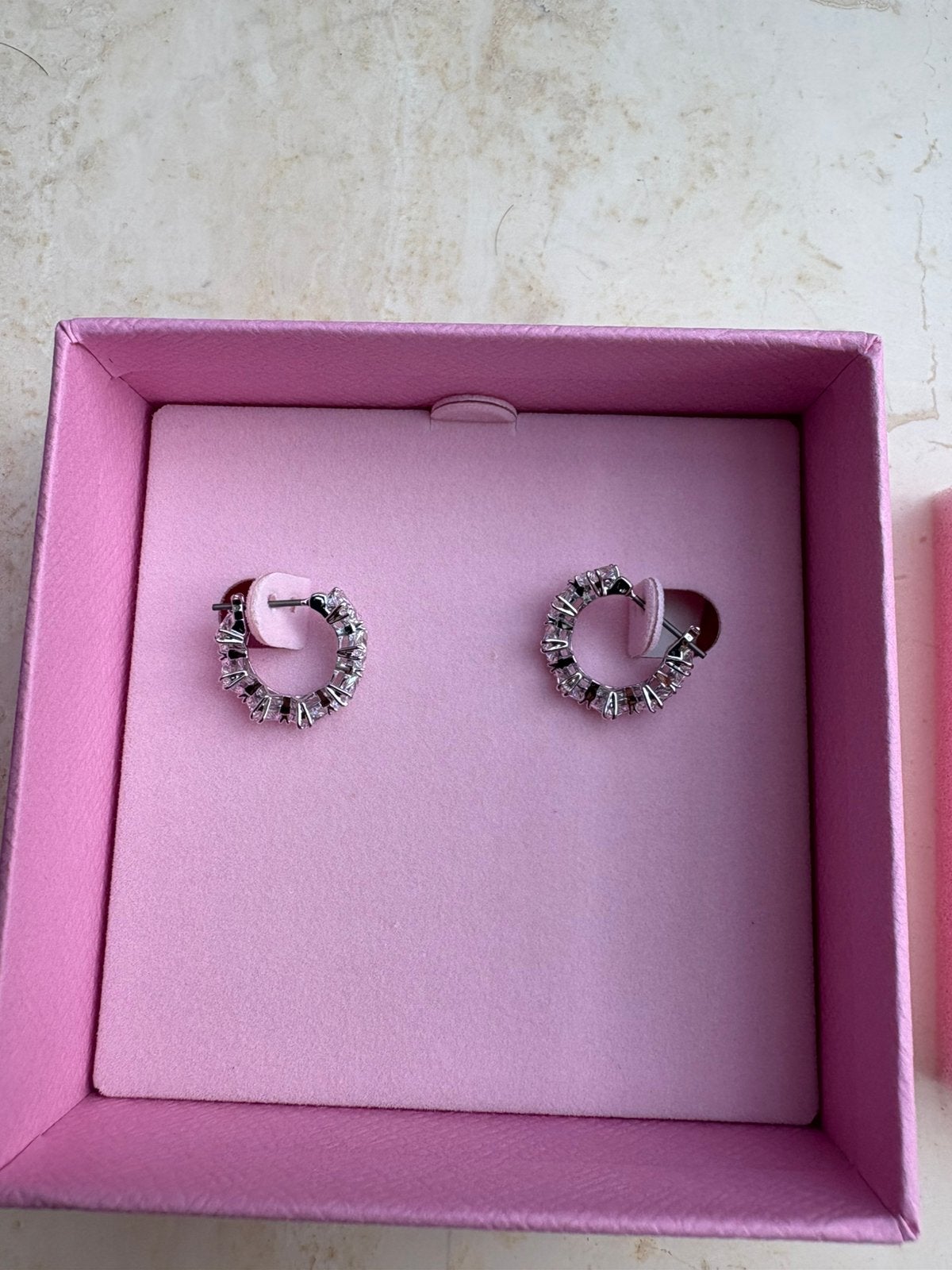 Swarovski Matrix ringoorbellen wit 5632467, Handtassen en Accessoires, Oorbellen, Overige materialen, Wit, Nieuw, Ophalen of Verzenden