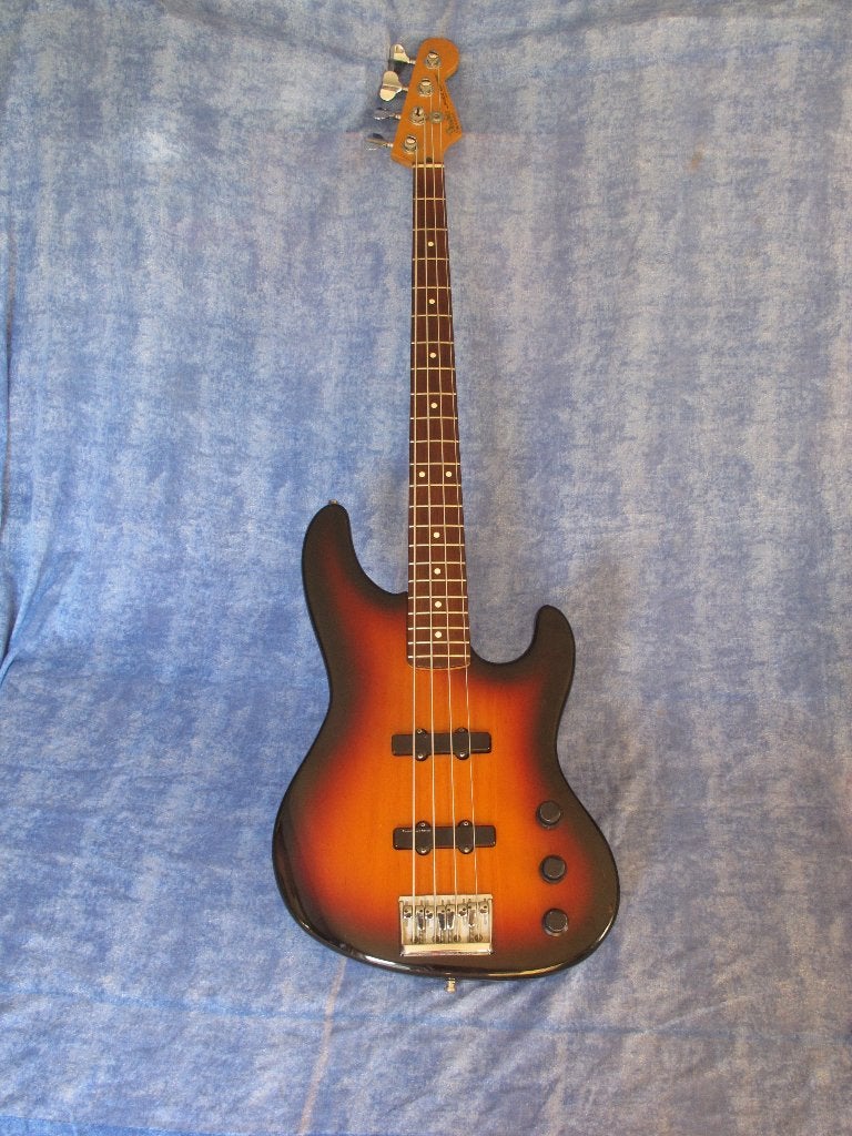 Fender Jazz bass, Muziek en Instrumenten, Snaarinstrumenten | Gitaren | Bas, Ophalen of Verzenden, Zo goed als nieuw, Elektrisch