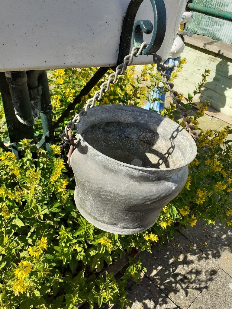 CACHE POT OU CHAUDRON GALVANISE A SUSPENDRE VINTAGE, Balcon, Moins de 25 cm, Rond, Enlèvement