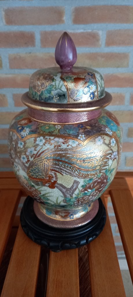 Sierstuk op houten voet, Antiek en Kunst, Ophalen