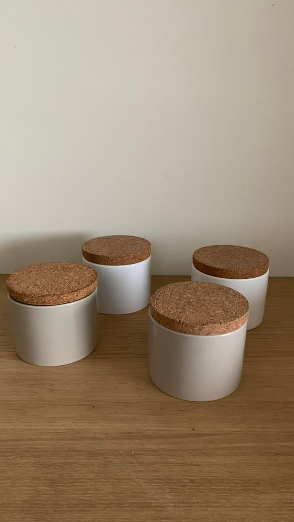 4 stenen potjes, Ophalen of Verzenden, Zo goed als nieuw