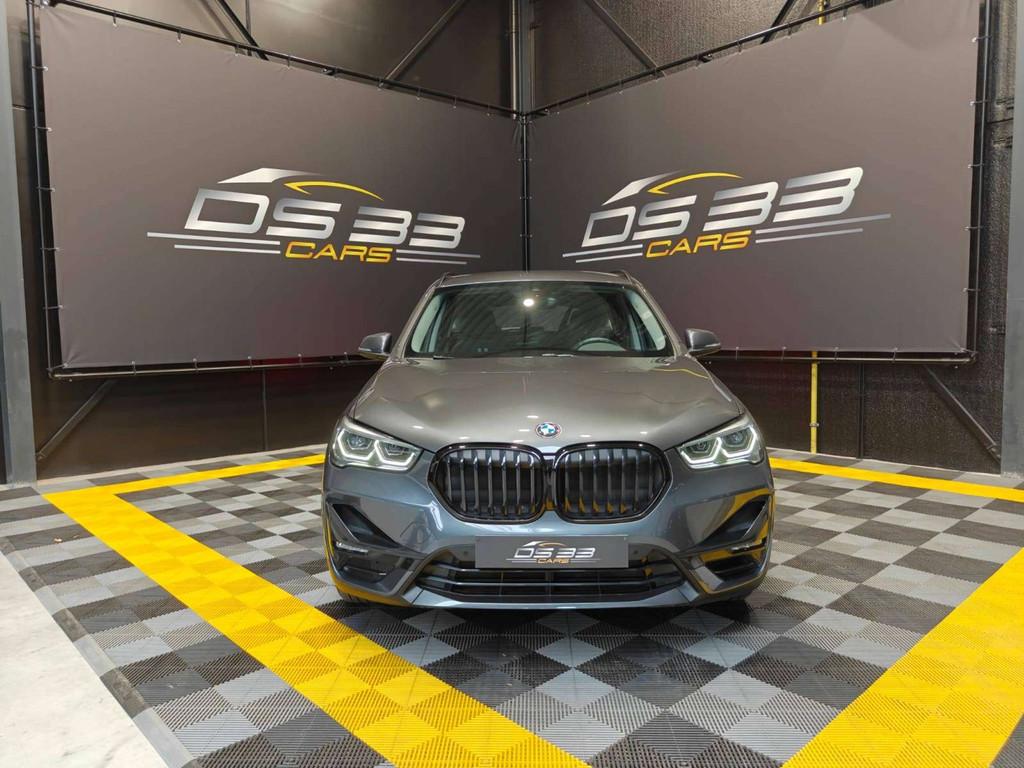 BMW X1 2.0iAS SPORT 192pk/LED/Keyless/19"/Leder/Ambi/PDC, Auto's, 1998 cc, Gebruikt, Zwart, Bedrijf
