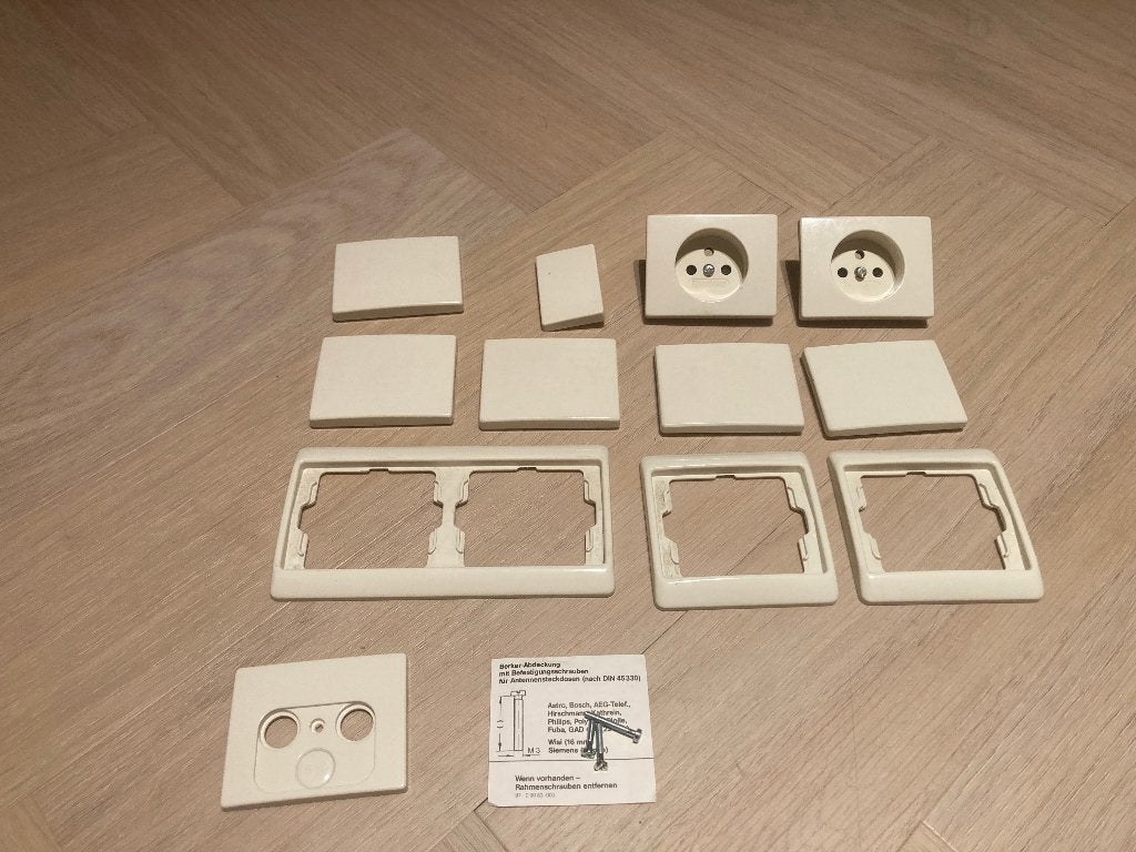 lot Beker afdek-plaatjes, Doe-het-zelf en Bouw, Ophalen, Nieuw, Schakelaar