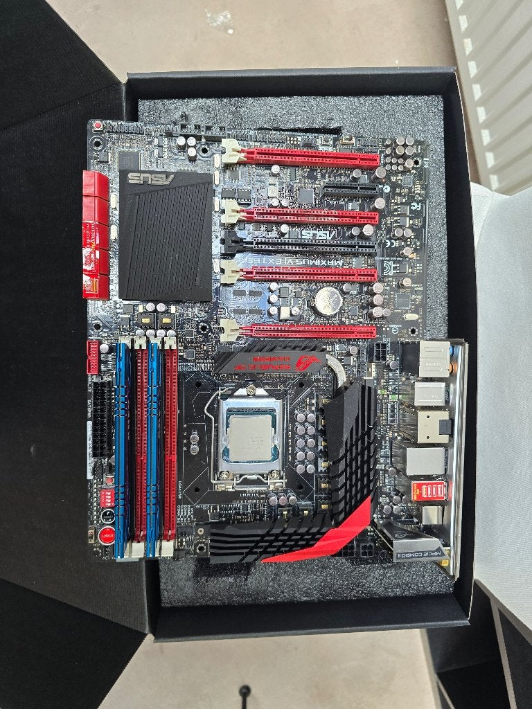 ASUS ROG Maximus VI Extreme + i7-4770K + 16 Go DDR3, Informatique & Logiciels, Enlèvement ou Envoi, Comme neuf, Intel, DDR3