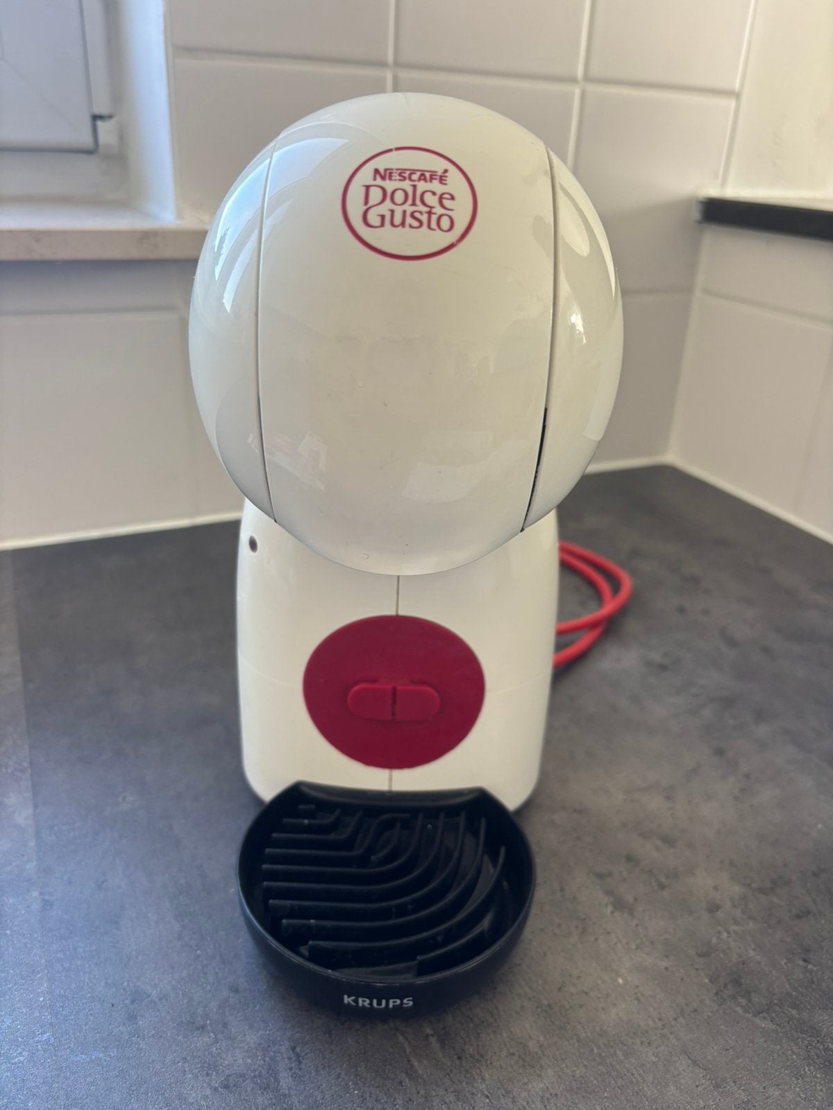 Nescafe Dulce Gusto Piccolo xs, Electroménager, Réservoir d'eau amovible, Utilisé, Dosettes et capsules de café, 2 à 4 tasses
