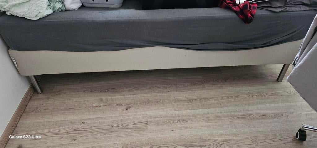 1 persoon bed, Huis en Inrichting, Slaapkamer | Bedden, Ophalen