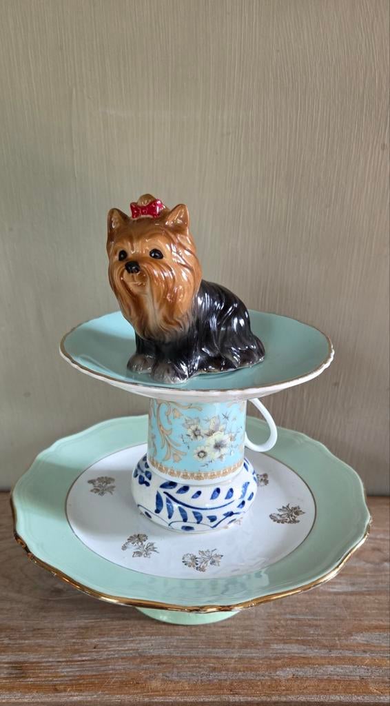 Upcycled etagere met yorkshirehondje/communie/moedertjesdag, Ophalen of Verzenden