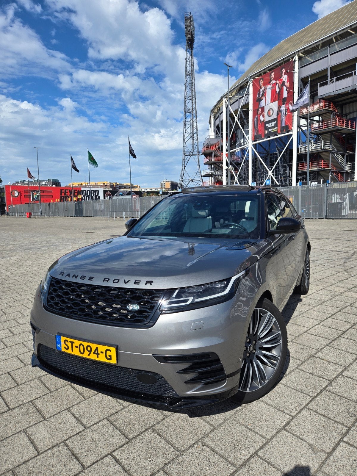 Land Rover Range Rover Velar 2.0 301pk AWD AUT 2018 Grijs, Autos, Argent ou Gris, Achat, Euro 6, 5 portes