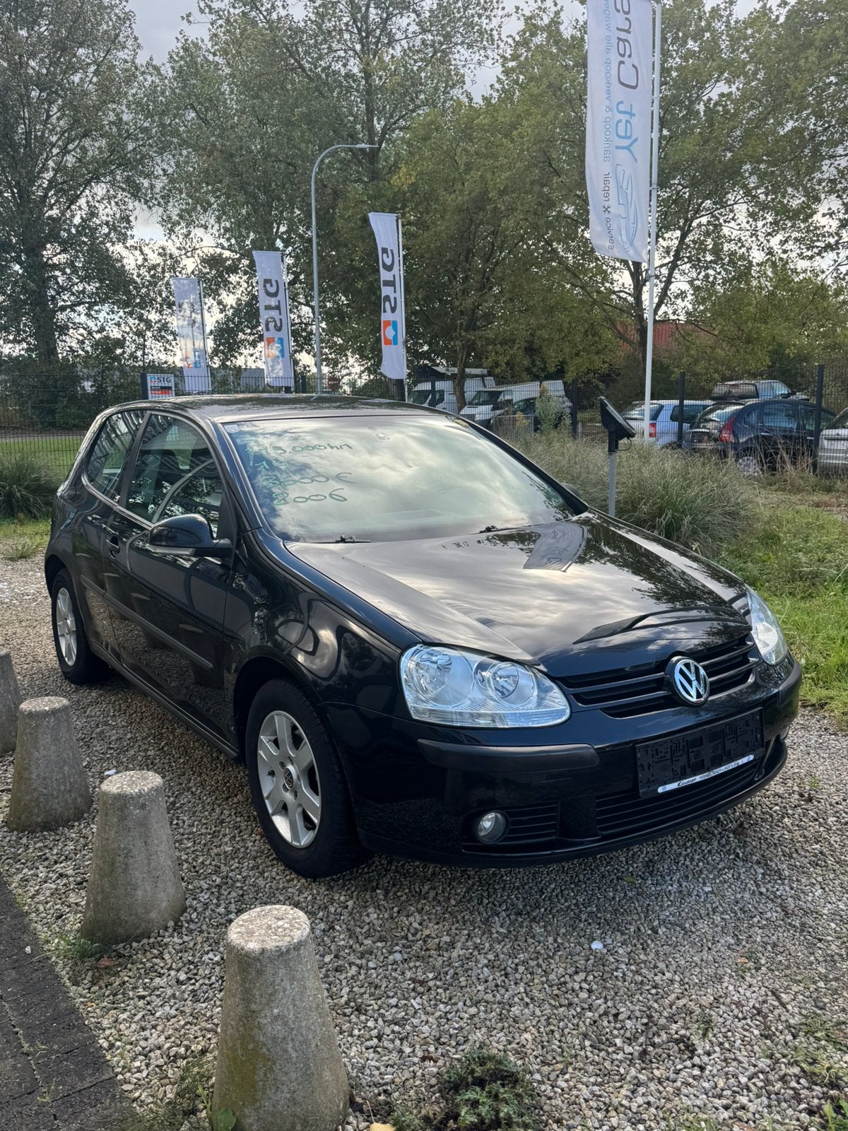 Vw golf 5 benzine met keuring verkoop en benzine, Auto's, Voorwielaandrijving, 4 cilinders, Zwart, Golf
