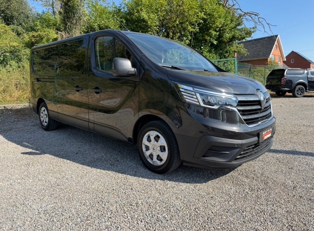 Renault Trafic 2.0 // L2 // 5 Seats // 150 Pk // Automaat, Dealer onderhouden, Stof, Renault, Zwart