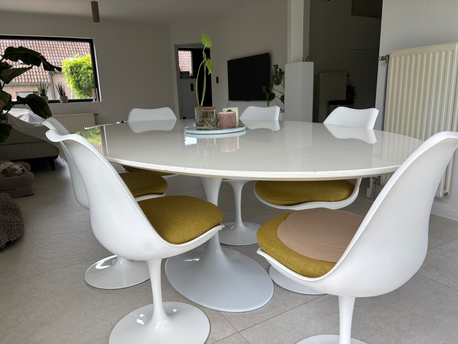 Mooie ovale witte eettafel met 6 stoelen, Ophalen, Gebruikt