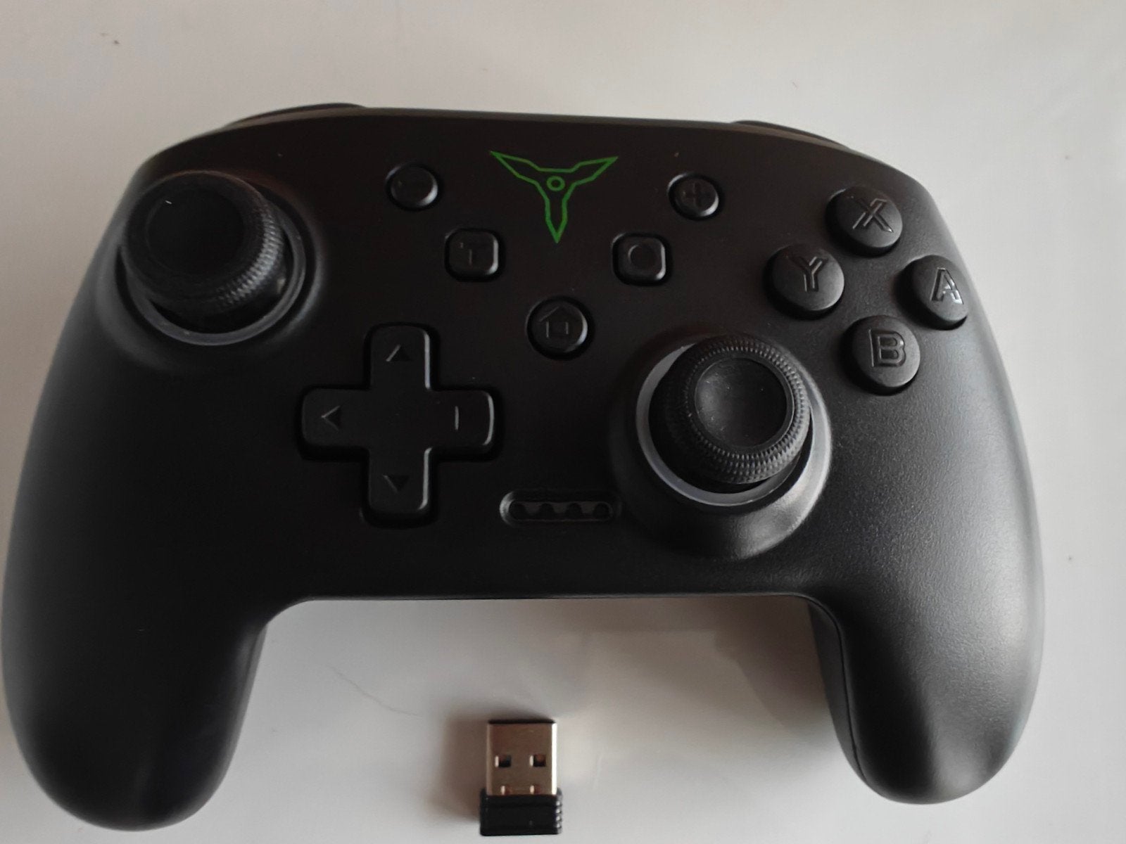 Manette Bluetooth RGB sans fil pour PC ou Nintendo, Neuf, Enlèvement ou Envoi, Autres manettes, Sans fil