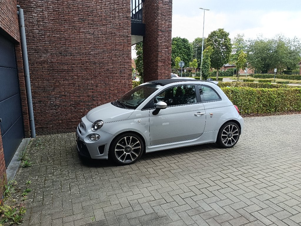 Abarth Turismo 595C 2021 ben 1ste eigenaar, Auto's, Voorwielaandrijving, Overige kleuren, Cabriolet, Leder