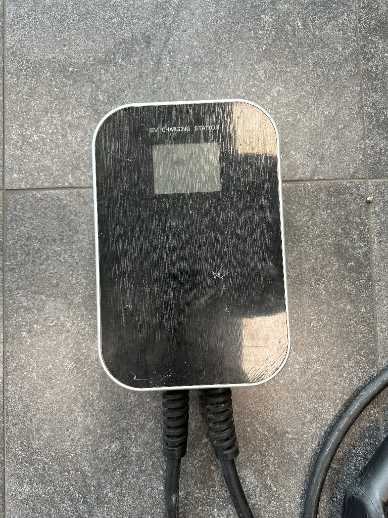Besen Smartcharge laadpaal 11kW, Ophalen, Gebruikt, Laadpaal en Laadkabel