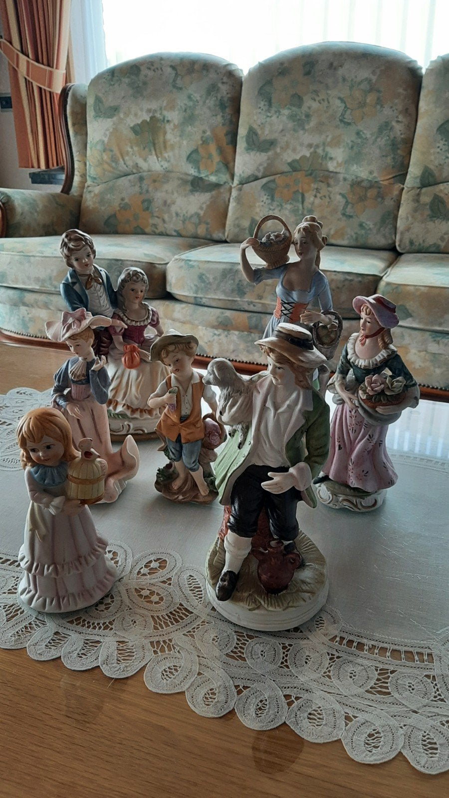 Beeldjes, Ophalen