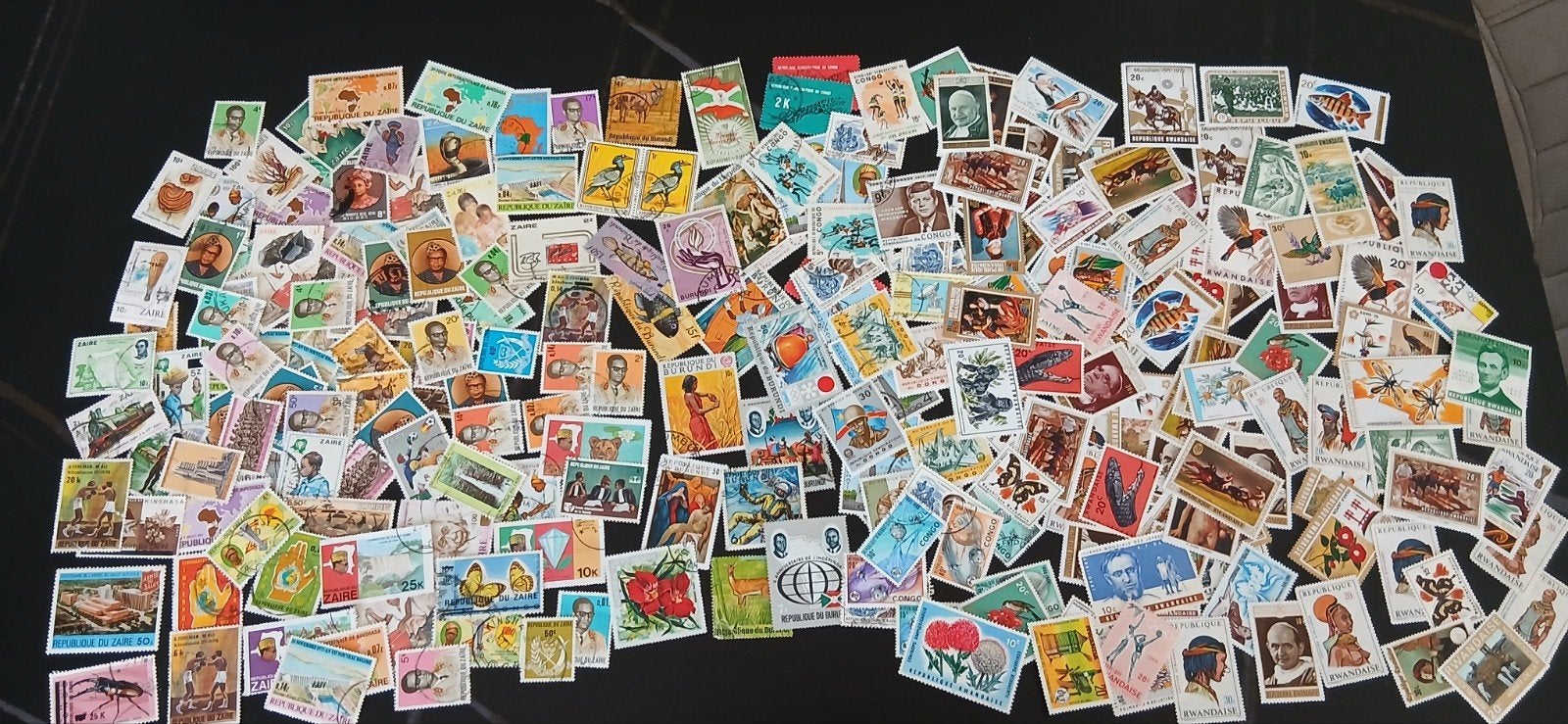 lot de timbres du Zaïre, du Congo, du Burundi et du Rwanda, Enlèvement ou Envoi