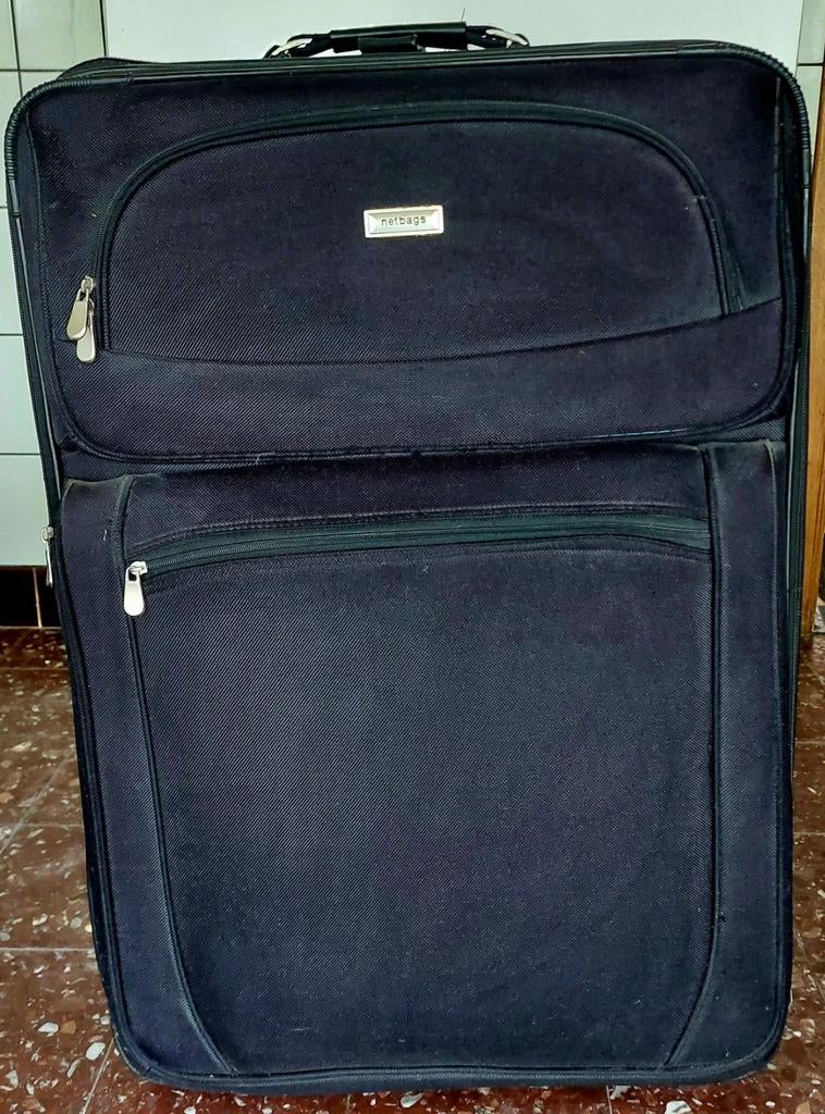 Valise Netbags, Enlèvement, Roulettes