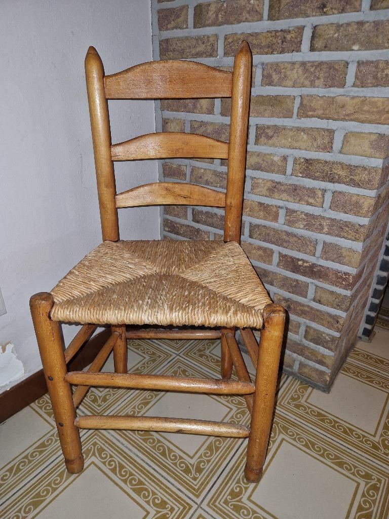 Vintage houten kinderstoel rieten zitting - goed staat, Kinderen en Baby's, Kinderstoelen, Ophalen, Gebruikt, Overige typen