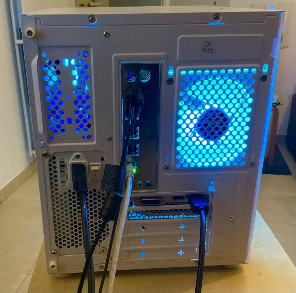 Pc cube Format ITX, Informatique & Logiciels, Enlèvement, Comme neuf, Nvidia, HDMI