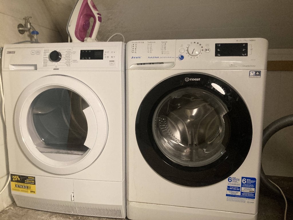 Wasmachine + droogkast, 6 tot 8 kg, Ophalen, Gebruikt
