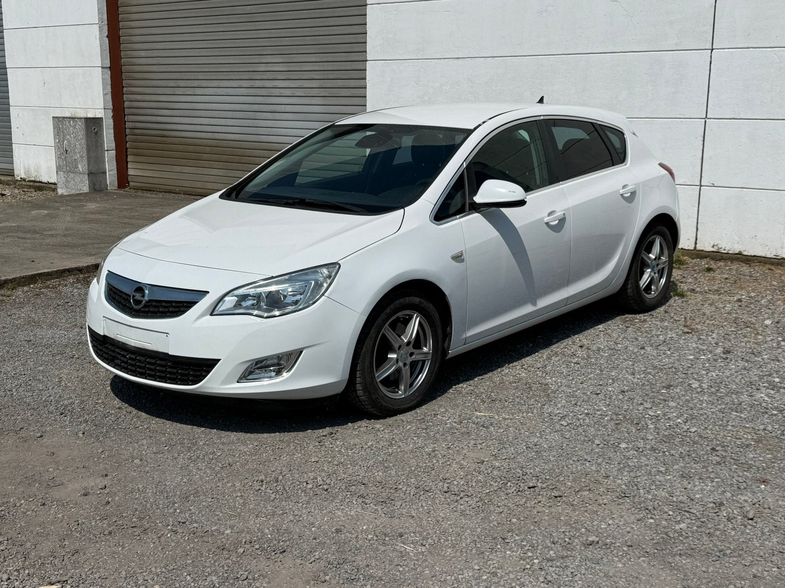 Opel Astra Prête À Immatriculer, Autos, Opel, Particulier, Astra, Diesel, Euro 5, 5 portes, Boîte manuelle, Blanc, Noir, Cuir