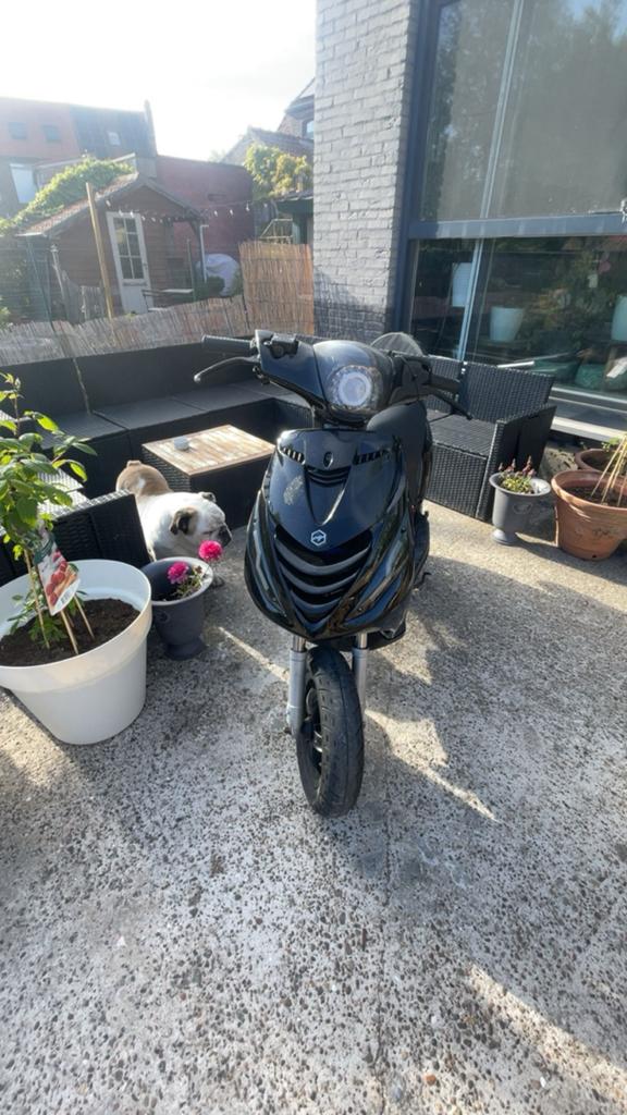 Zip 4t carb 2015, Fietsen en Brommers, Ophalen, Zo goed als nieuw, Zip