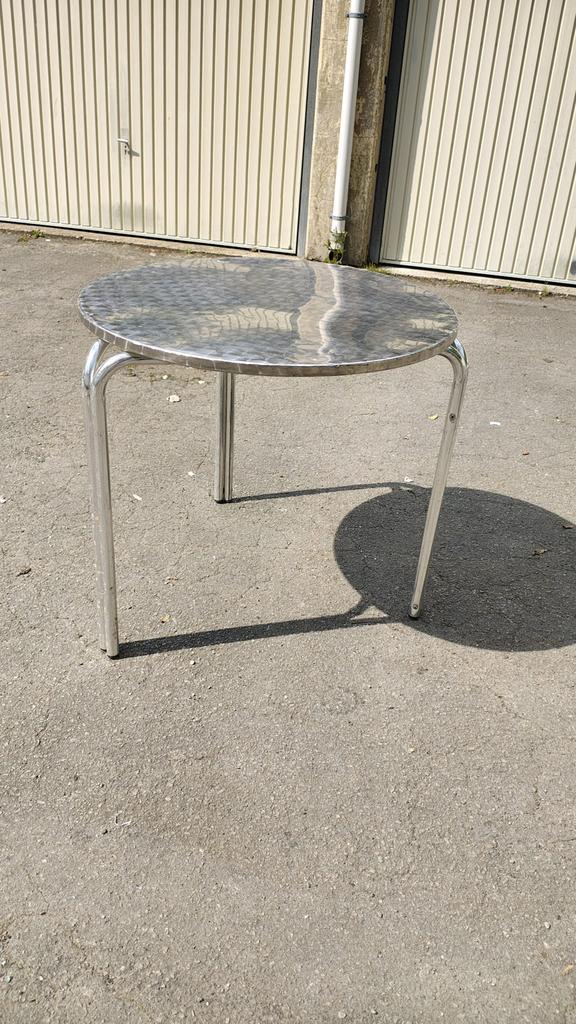 Table vintage tubulaire, Maison & Meubles, Tables | Tables d'appoint, Enlèvement, Comme neuf