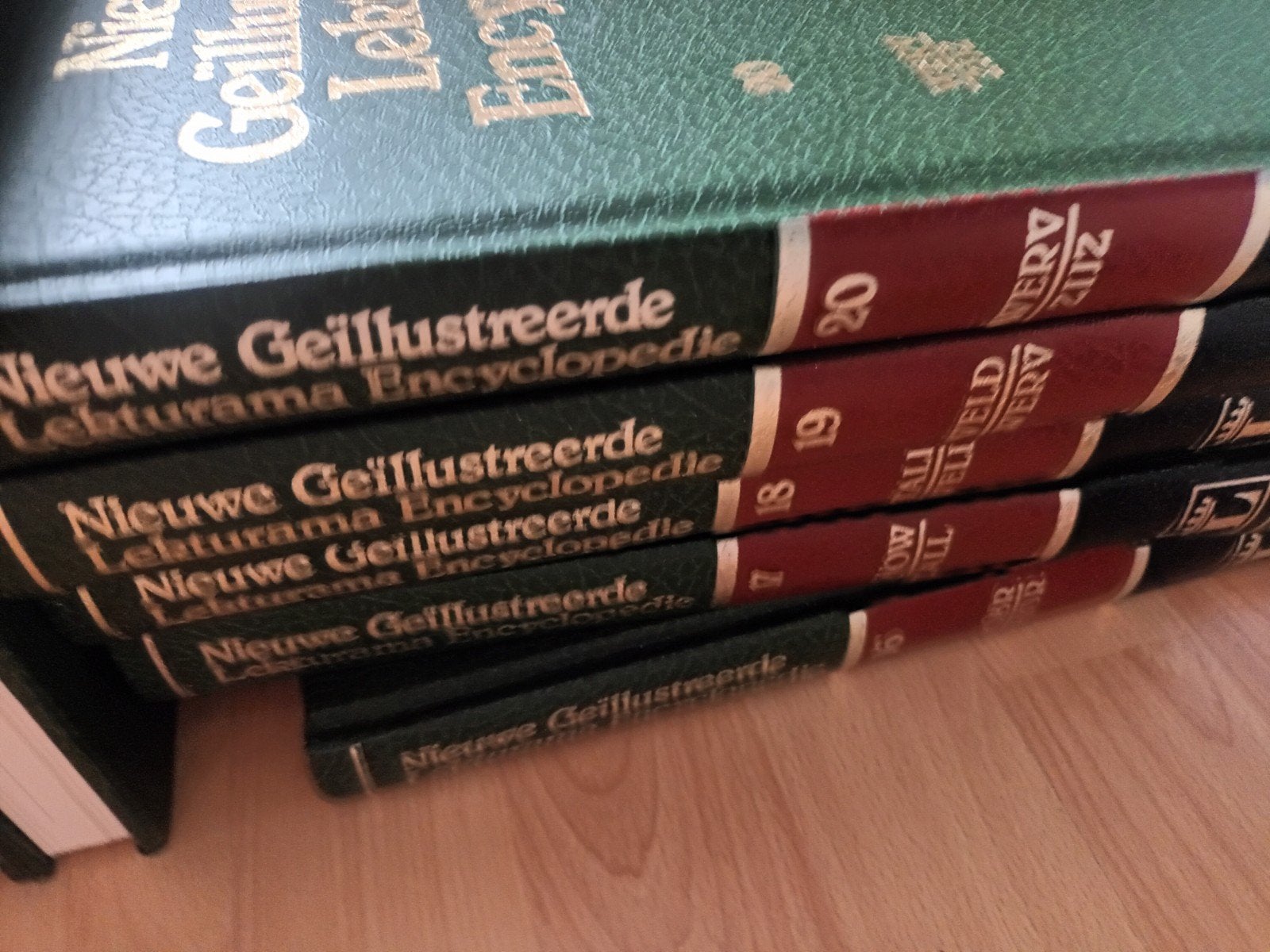 Encyclopédie illustrée, Livres, Encyclopédies, Enlèvement