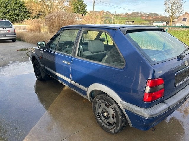 Oldtimer VW Polo Coupé 1.0 benzine 158000km met schuifdak, foto 2