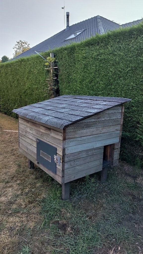 Groot houten kippenhok met legnest (127x97x80), Ophalen, Zo goed als nieuw, Hout, Overige typen