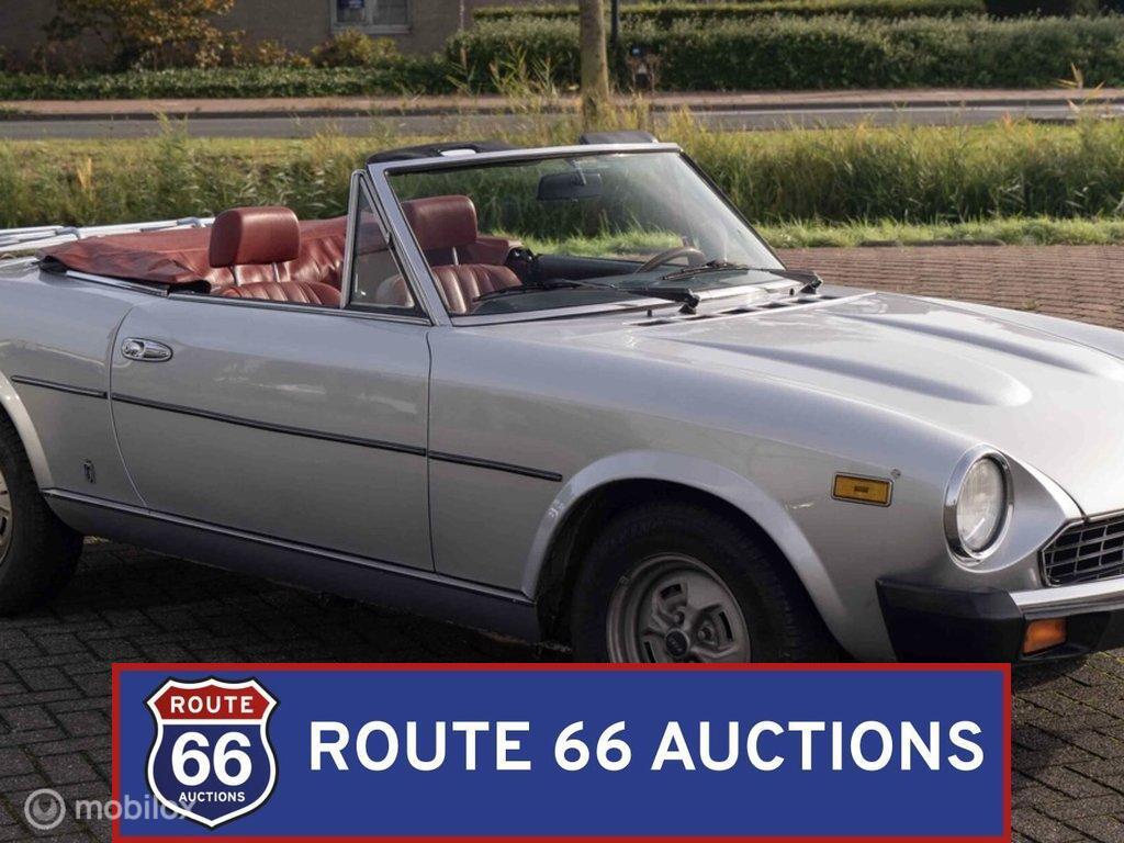 Fiat 124 Spider | 1979 | Route 66 Auctions, Zwart, Bedrijf, Handgeschakeld, Overige carrosserie