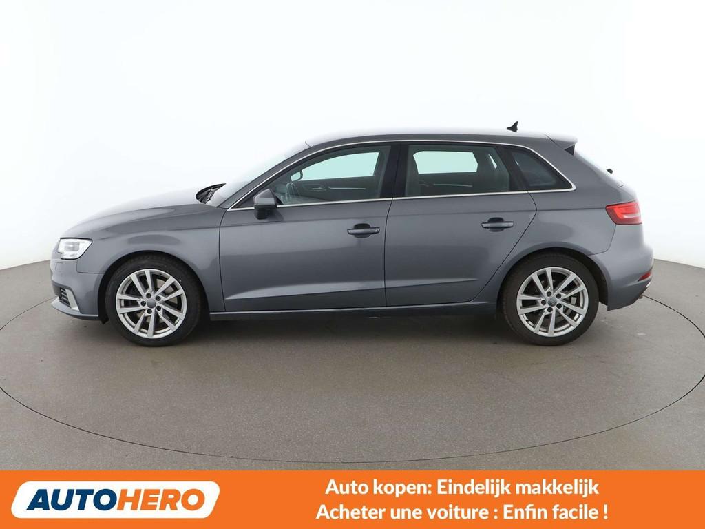 Audi A3 35 TDI Sport (bj 2020, automaat), Stof, 5 deurs, 150 pk, Zilver of Grijs