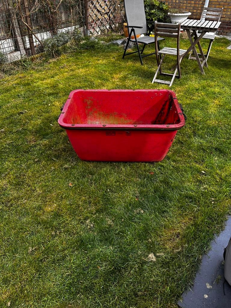 Mortelkuip 300 liter, Ophalen, Gebruikt