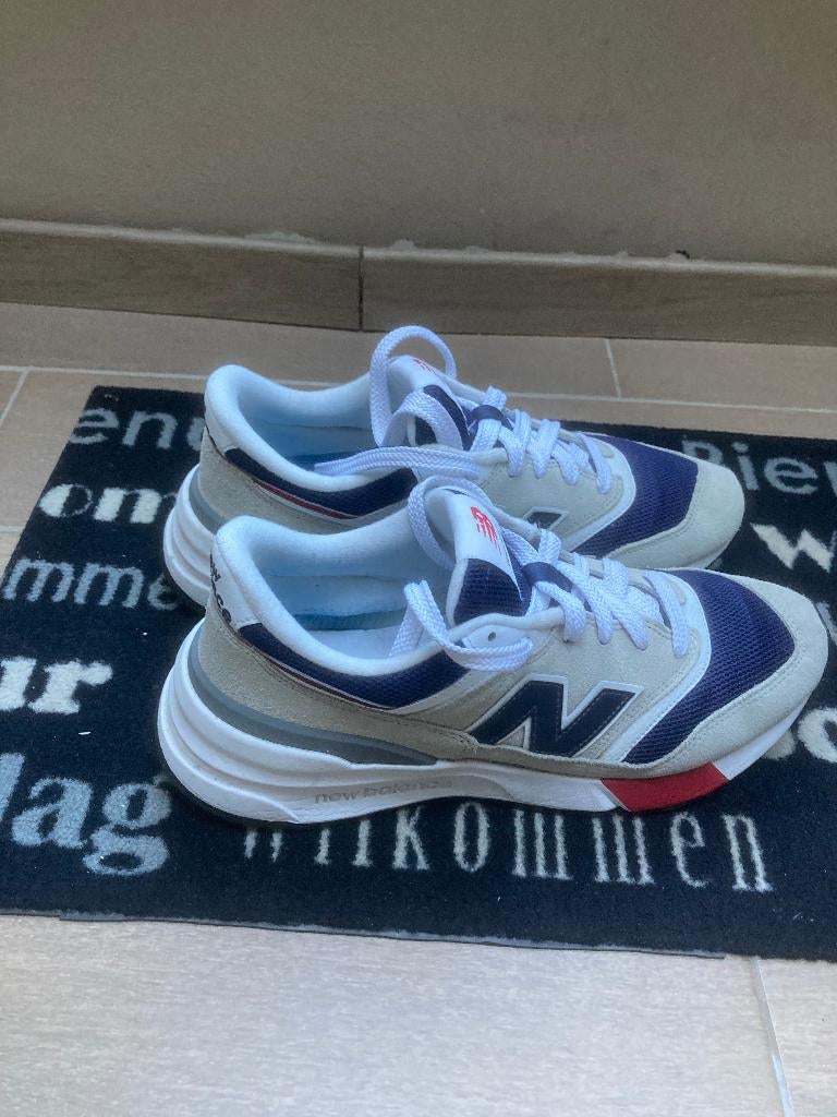 New Balance sportschoenen maat 43, Vêtements | Hommes, Chaussures, New Balance, Autres couleurs, Comme neuf, Enlèvement