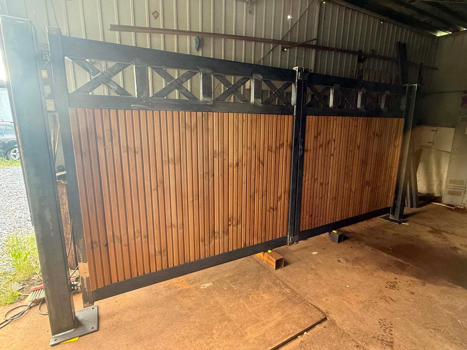 Nieuwe poort staal met hout, Enlèvement, Comme neuf, Bois