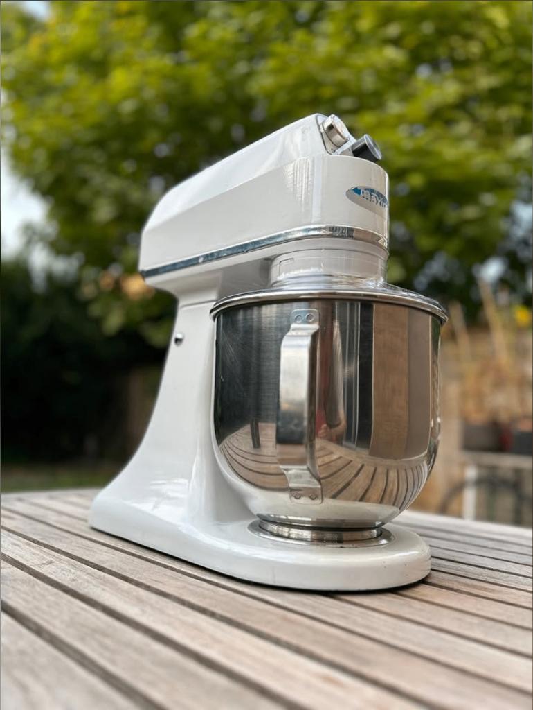 Mélangeur planétaire Maxima MPM 7L, 4 litres ou plus, Enlèvement, Utilisé, 3 vitesses ou plus