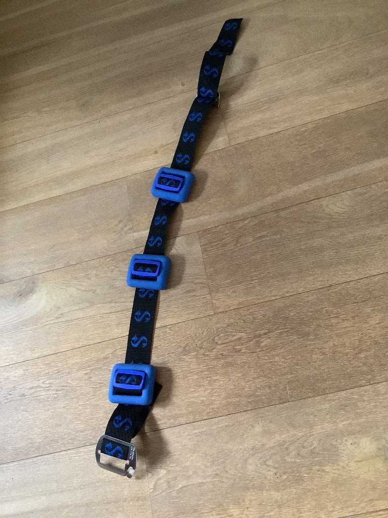 Ceinture de plongée 113 cm, Sports nautiques & Bateaux, Plongée, Enlèvement ou Envoi, Utilisé, Plomb ou Ceinture de plomb